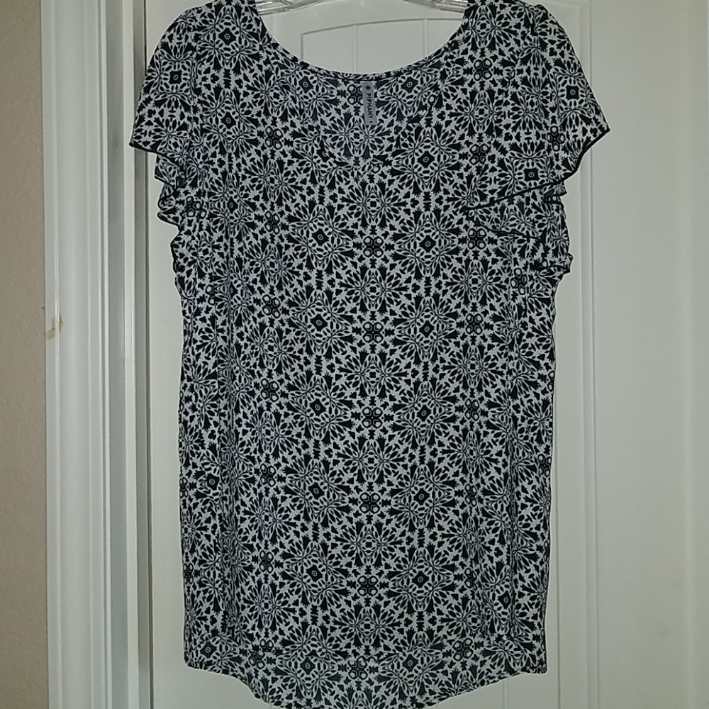 Short sleeve blouse